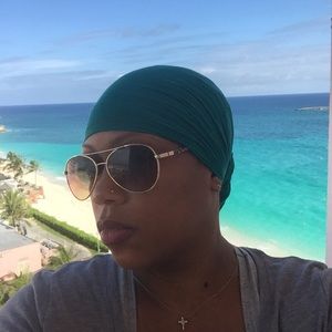 Meet your Posher, Veronica